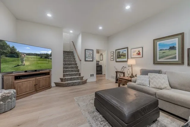 $899,900 | 506 North Dunbarton Oaks Lane, Liberty Lake, WA 99019