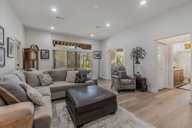 $899,900 | 506 North Dunbarton Oaks Lane, Liberty Lake, WA 99019