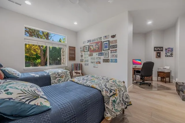 $899,900 | 506 North Dunbarton Oaks Lane, Liberty Lake, WA 99019