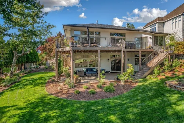 $899,900 | 506 North Dunbarton Oaks Lane, Liberty Lake, WA 99019