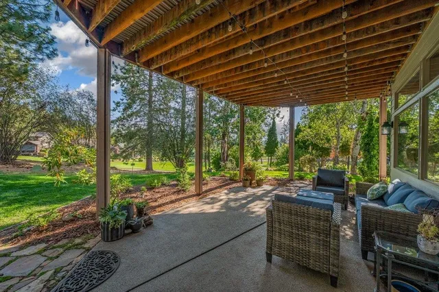 $899,900 | 506 North Dunbarton Oaks Lane, Liberty Lake, WA 99019