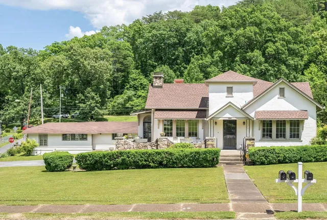 $3,200 | 4102 St Elmo Avenue, Chattanooga, TN 37409