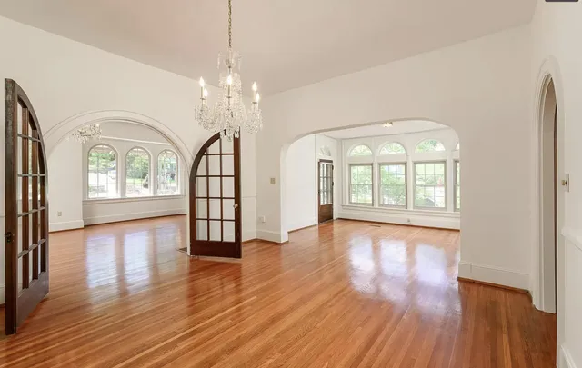 $3,200 | 4102 St Elmo Avenue, Chattanooga, TN 37409