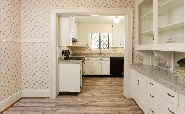 $3,200 | 4102 St Elmo Avenue, Chattanooga, TN 37409