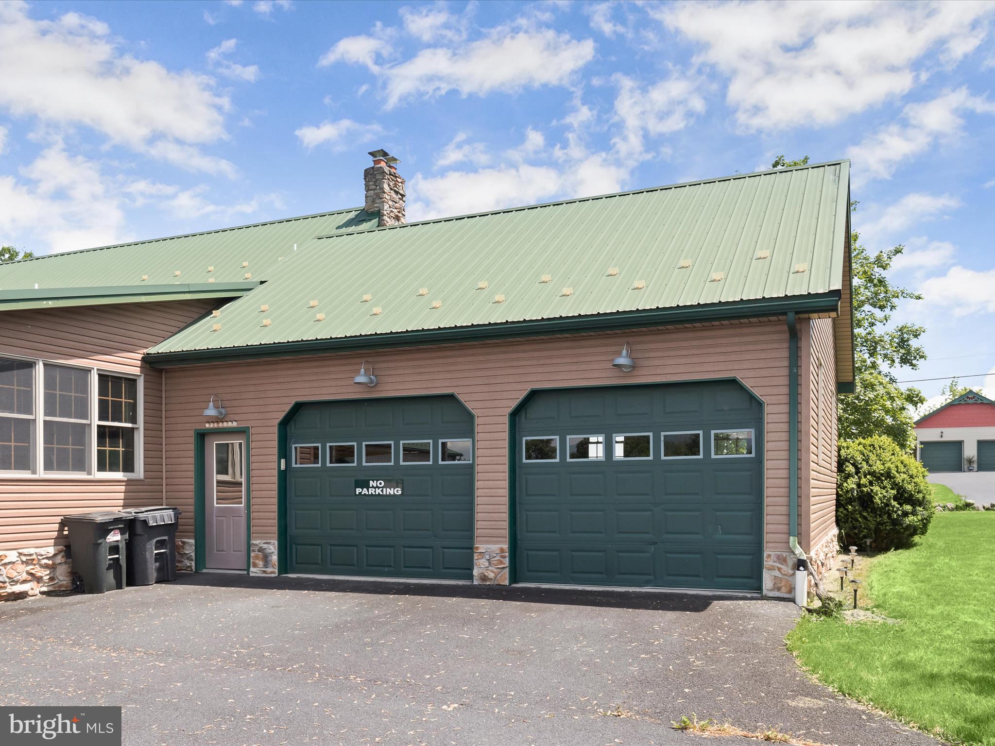 325 Seven Stars Road Gettysburg, PA 17325 - Photo 39 of 81 2-Car Garage