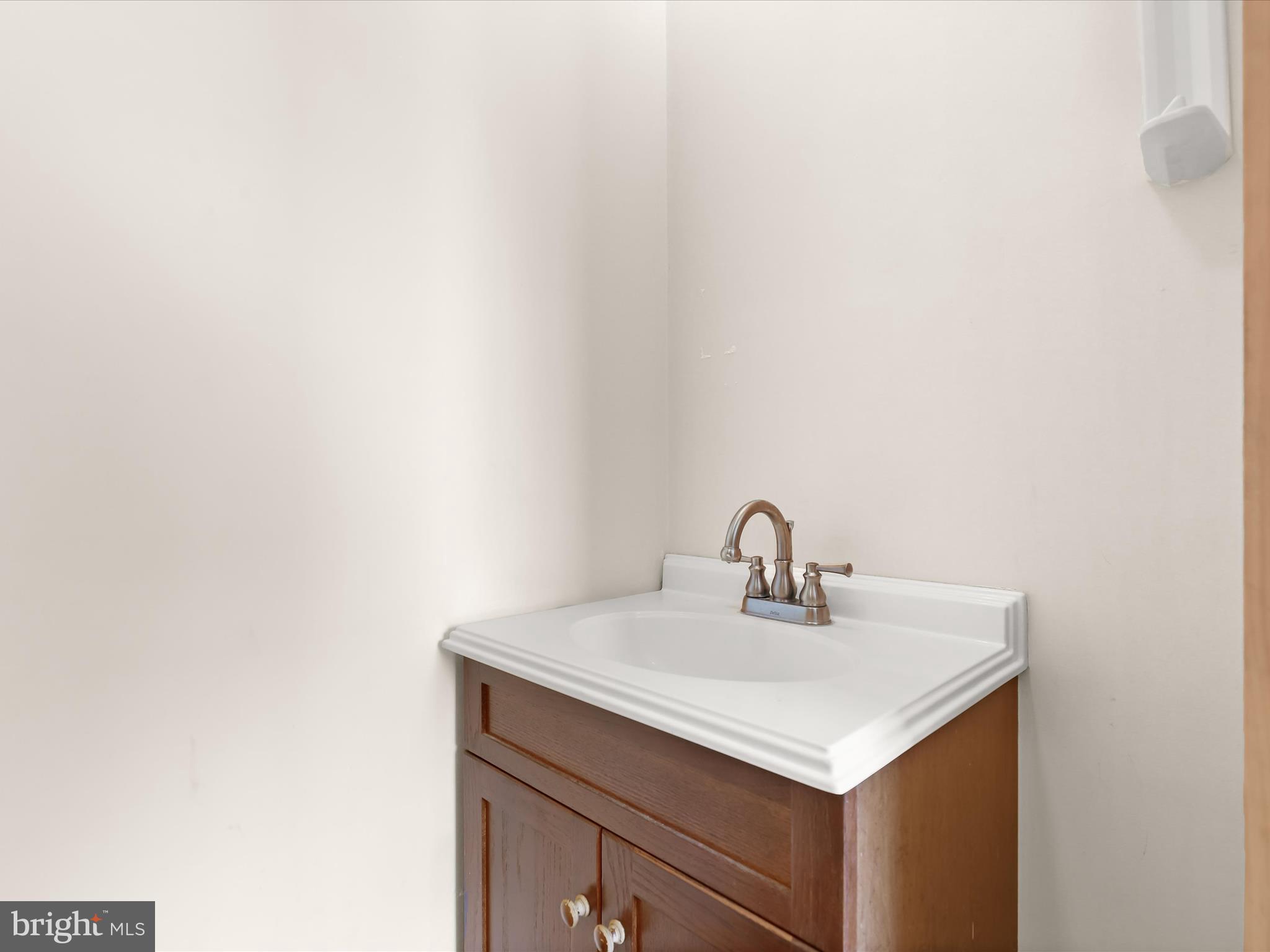 325 Seven Stars Road Gettysburg, PA 17325 - Photo 49 of 81 Powder Room