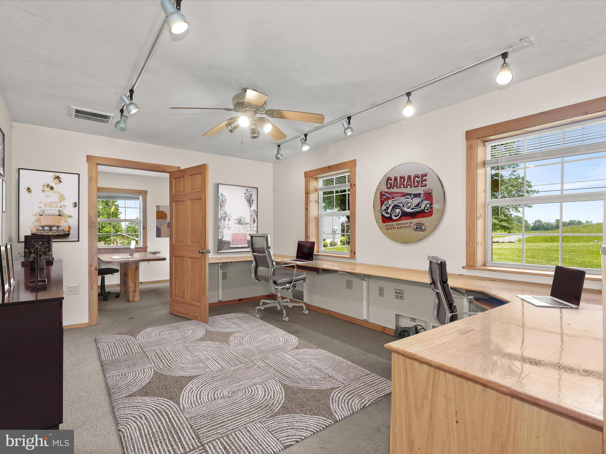 325 Seven Stars Road Gettysburg, PA 17325 - Photo 6 of 81 Office/Reception Area Staged Using Virtual Tools