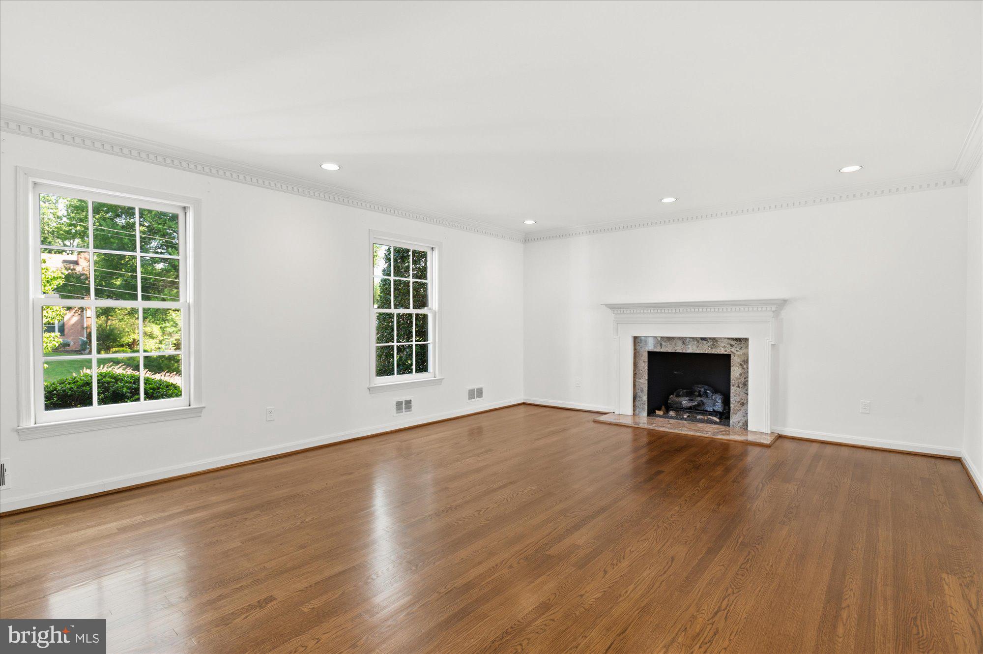 10019 Kendale Road Potomac, MD 20854 - Photo 13 of 64 Formal Living Room, marble surround fireplace/gas.