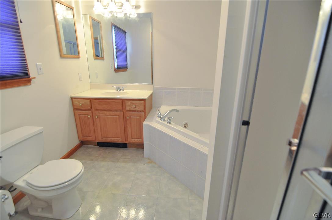 3174 Silver Crest Road Nazareth, PA 18064 - Photo 27 of 37 Master bath