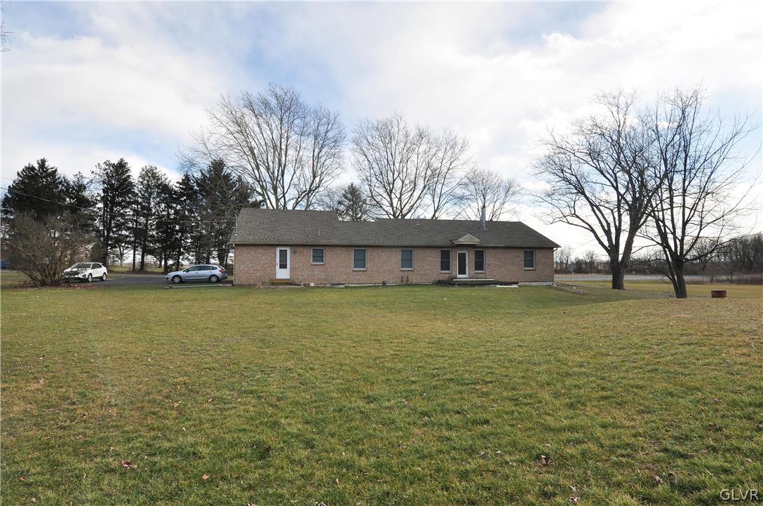 3174 Silver Crest Road Nazareth, PA 18064 - Photo 5 of 37 Plenty of room for whatever you desire