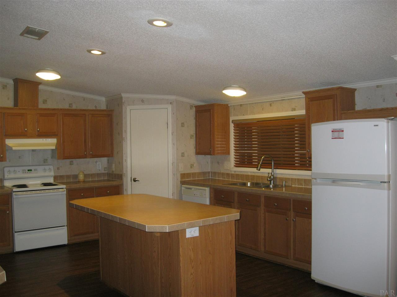 120 San Carlos Road Cantonment, FL 32533 - Photo 5 of 50