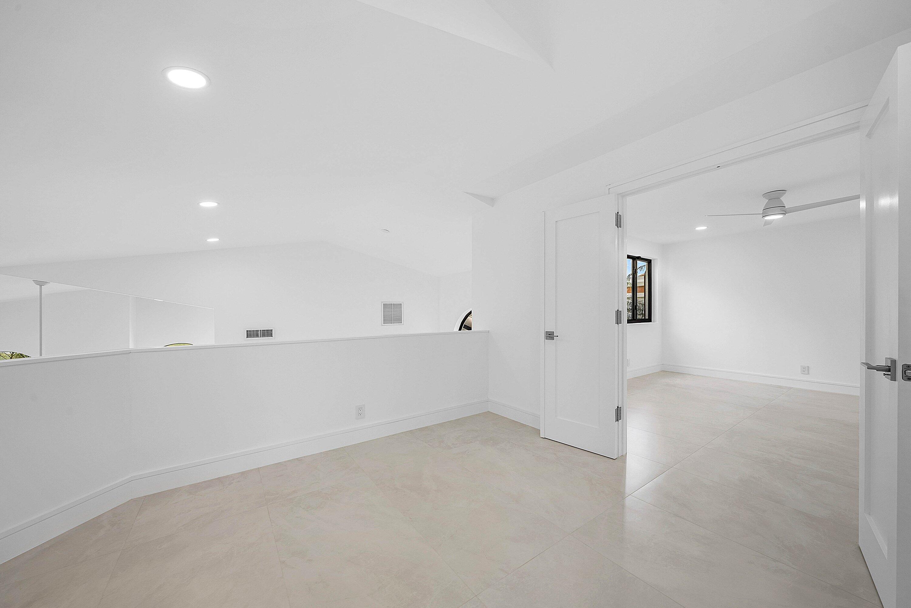 6547 Via Rosa Boca Raton, FL 33433 - Photo 32 of 55 Loft