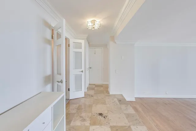 $415,000 | 5733 North Sheridan Road, Unit 23B, Chicago, IL 60660