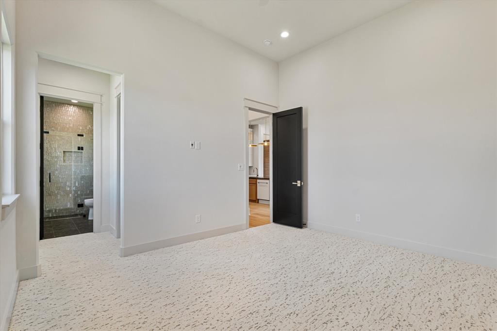 312 Longview Place Heath, TX 75032 - Photo 36 of 40 a view of an empty room