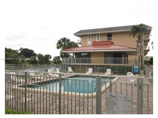455 South Pine Island Road, Unit 306C Plantation, FL 33324 - Photo 2 of 10