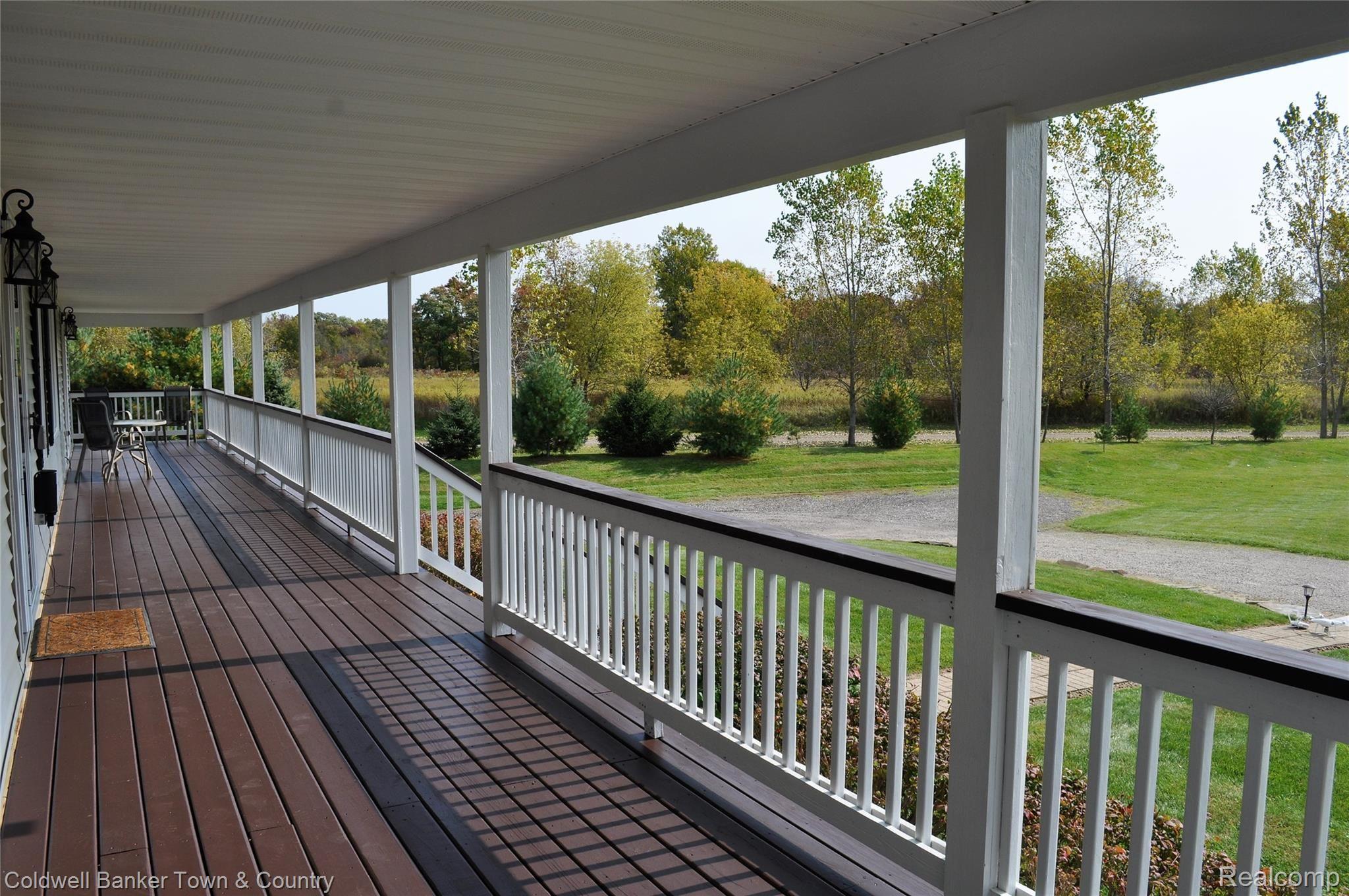 9461 Crofoot Road Fowlerville, MI 48836 - Photo 44 of 53 DSC_0413.jpg