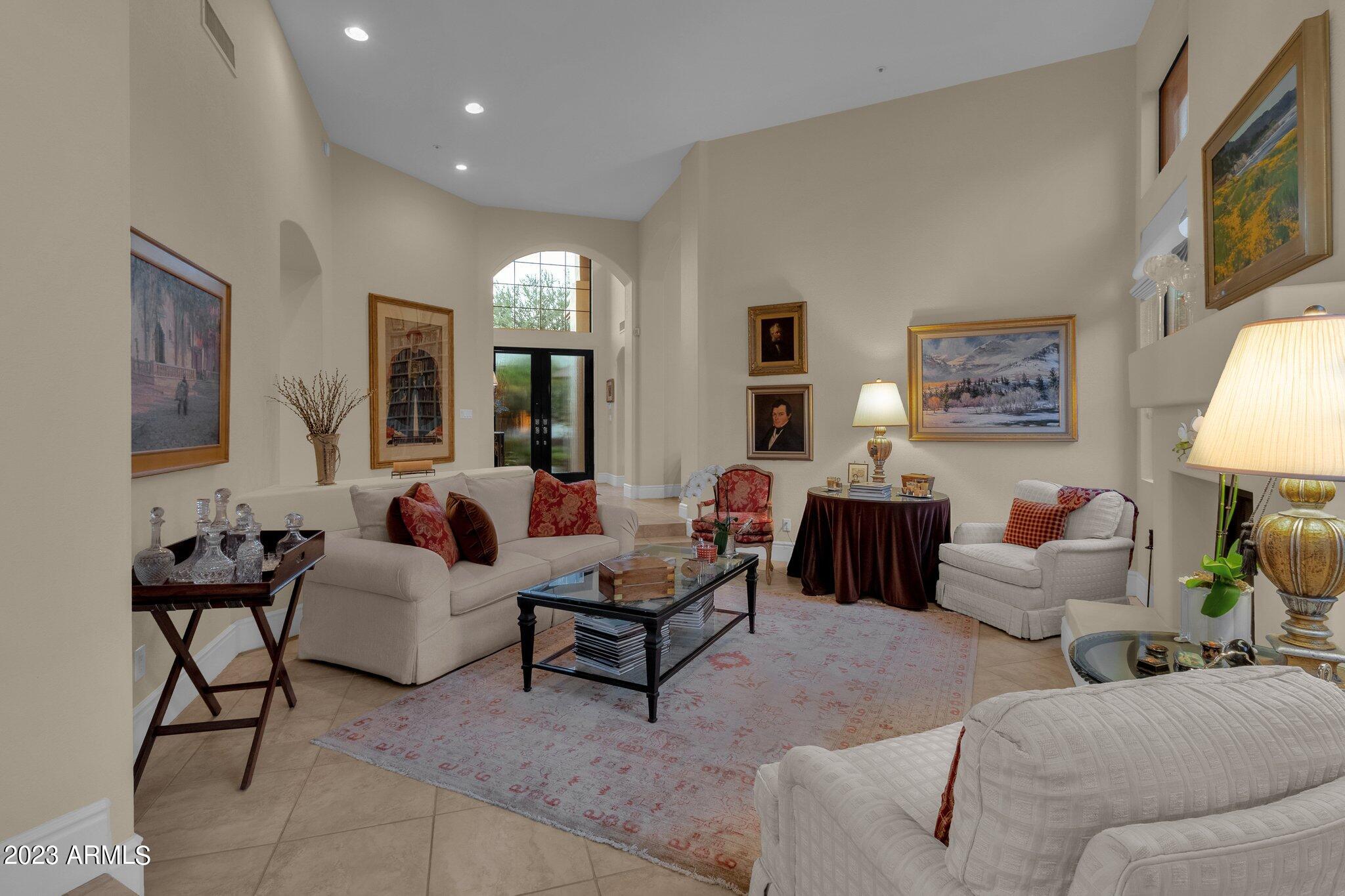 7705 East Doubletree Ranch Road, Unit 11 Scottsdale, AZ 85258 - Photo 10 of 58 Living Room
