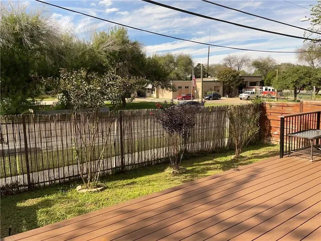 a close up view of washer and dryer