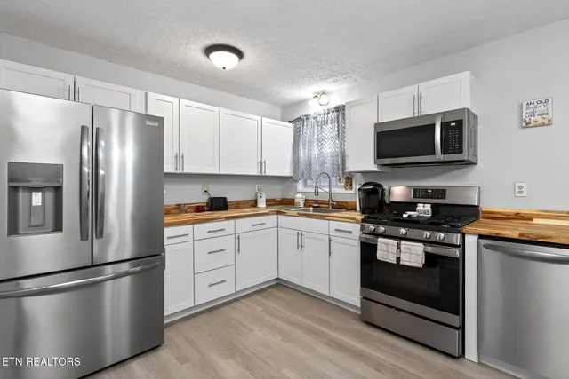 $299,900 | 30 Oak Street, Crossville, TN 38555