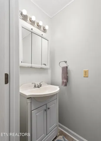 $299,900 | 30 Oak Street, Crossville, TN 38555