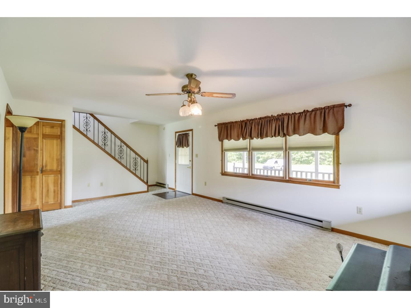 1790 Fords Corner Road Hartly, DE 19953 - Photo 6 of 21 Family Room