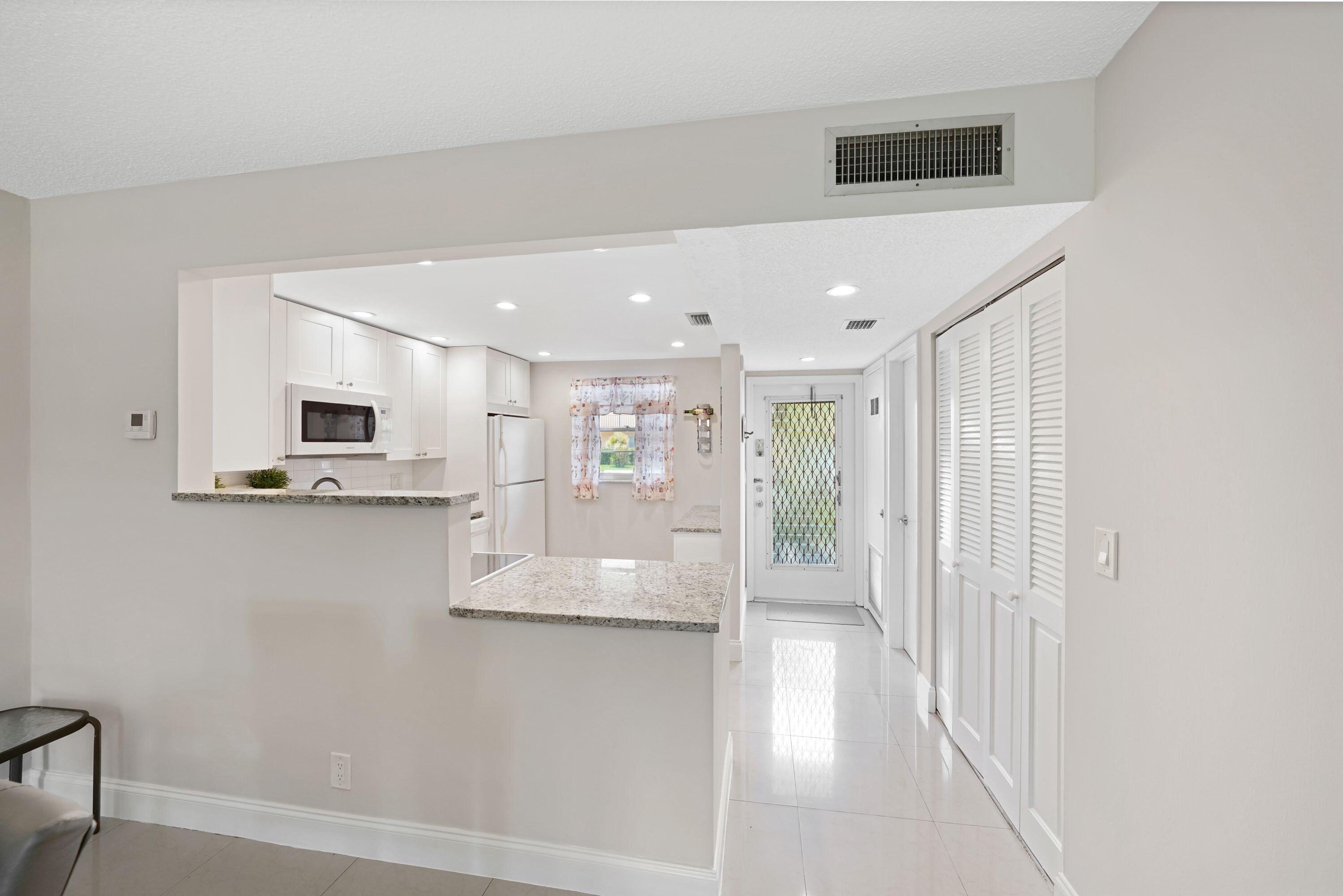100 Berkley Road, Unit 109 Hollywood, FL 33024 - Photo 4 of 54 1