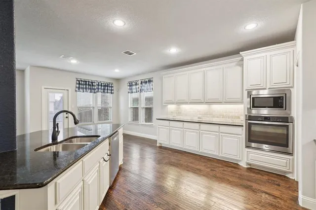 $455,000 | 640 Tierra Vista Way, Fort Worth, TX 76131