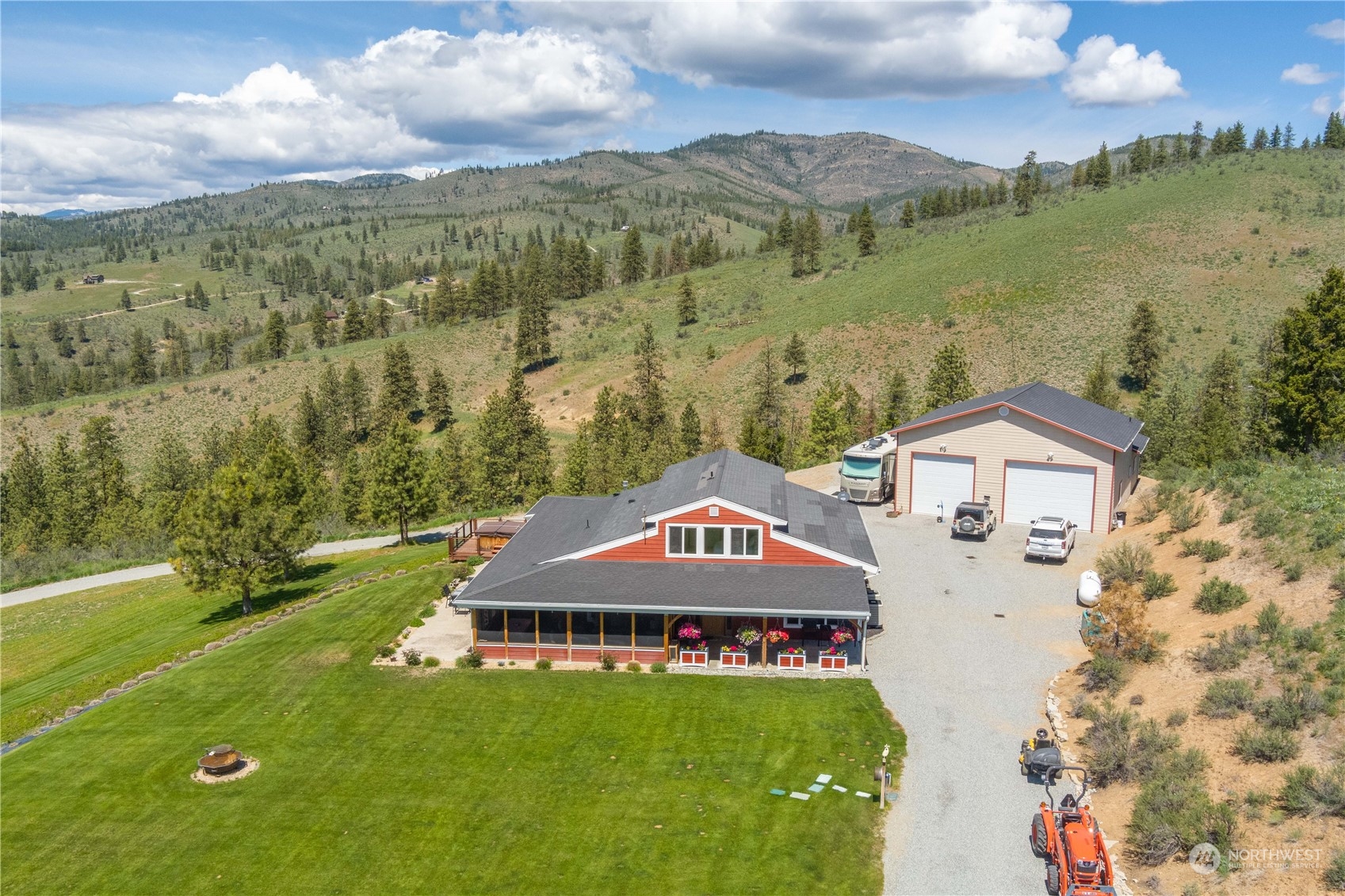 500 Lodge Pole Road Chelan, WA 98816 - Photo 1 of 40 Gallery Image 1