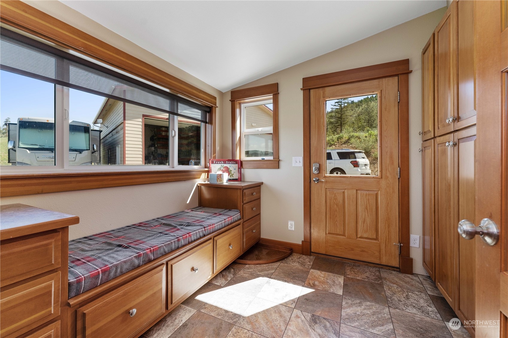 500 Lodge Pole Road Chelan, WA 98816 - Photo 22 of 40 Gallery Image 22