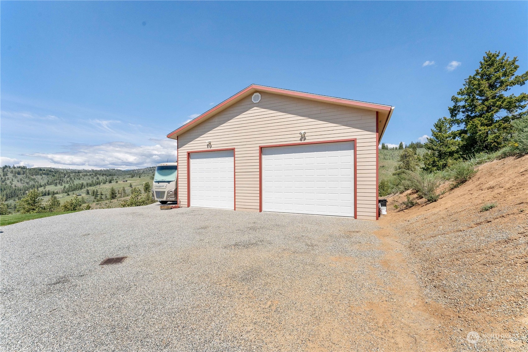 500 Lodge Pole Road Chelan, WA 98816 - Photo 32 of 40 Gallery Image 32
