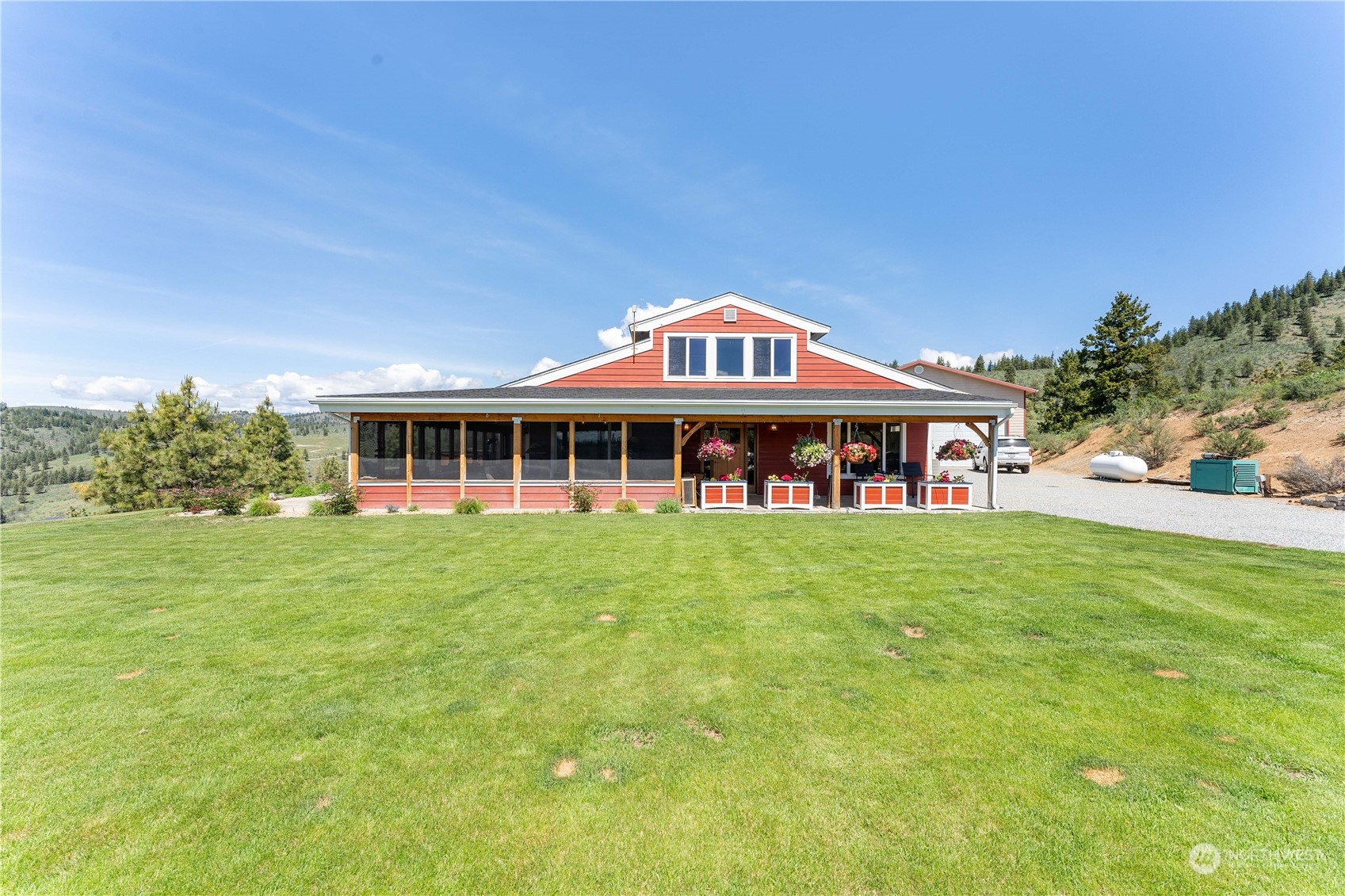 500 Lodge Pole Road Chelan, WA 98816 - Photo 4 of 40 Gallery Image 4