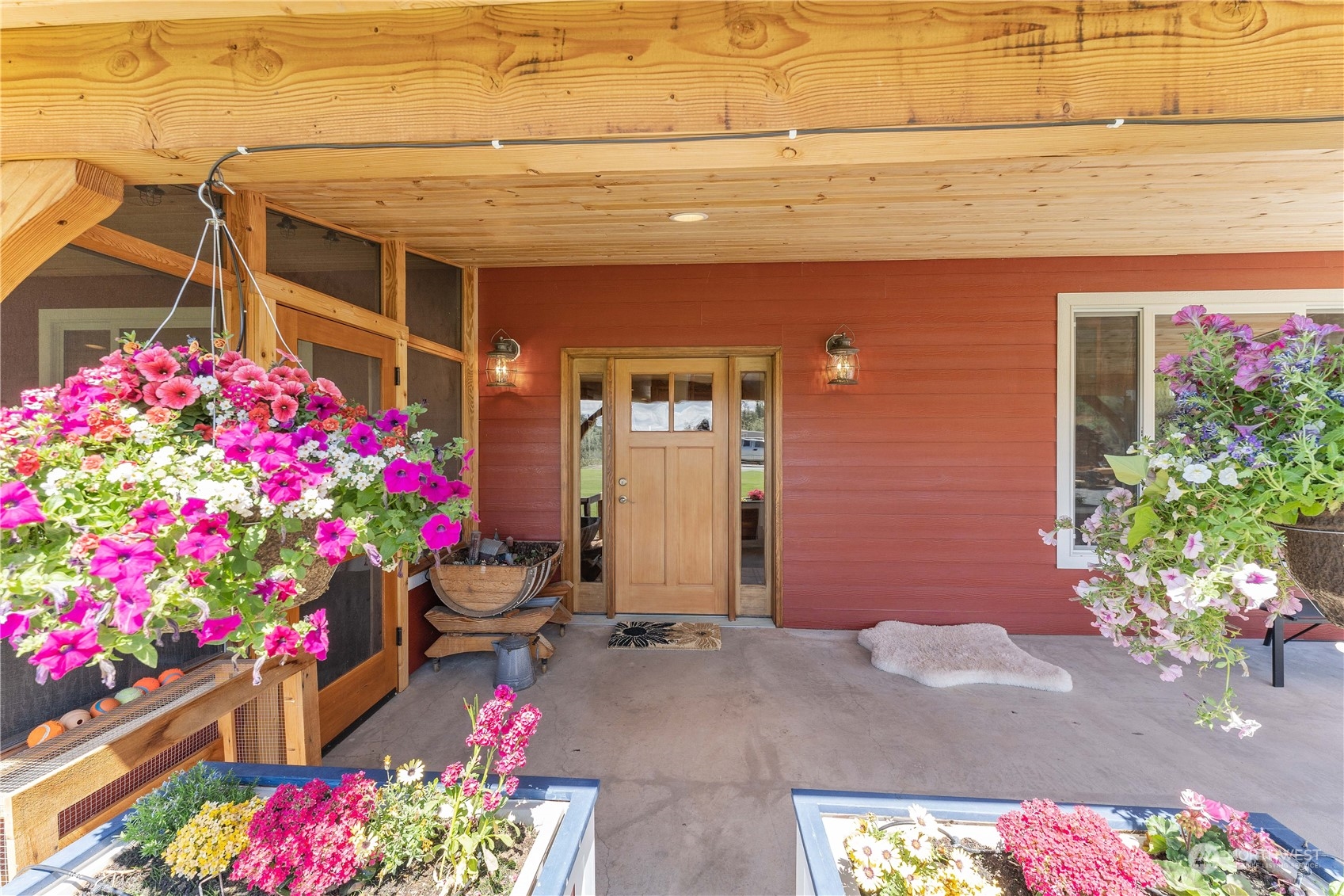 500 Lodge Pole Road Chelan, WA 98816 - Photo 5 of 40 Gallery Image 5