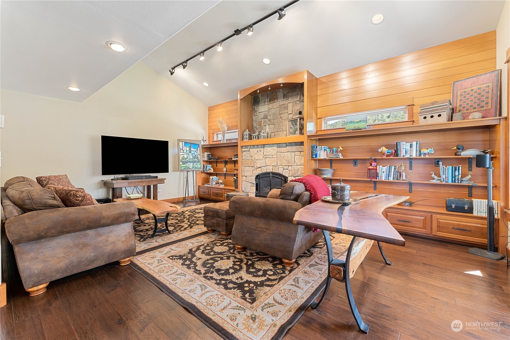 500 Lodge Pole Road Chelan, WA 98816 - Photo 8 of 40 Gallery Image 8