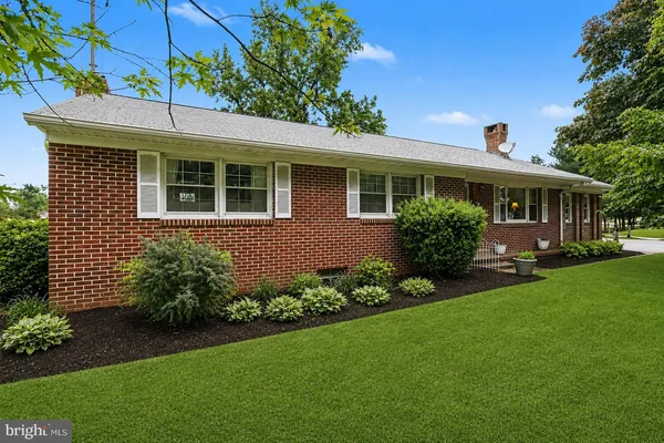 $574,999 | 2226 Harney Road, Littlestown, PA 17340