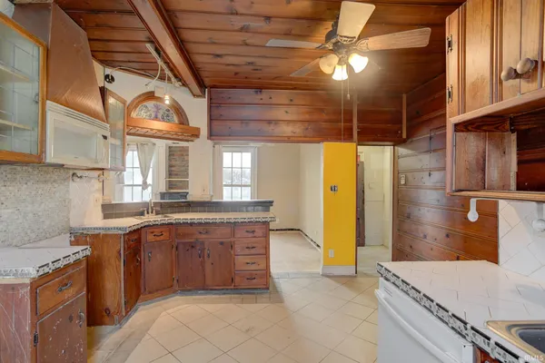 $99,900 | 8 Gray Street, Newburgh, IN 47630