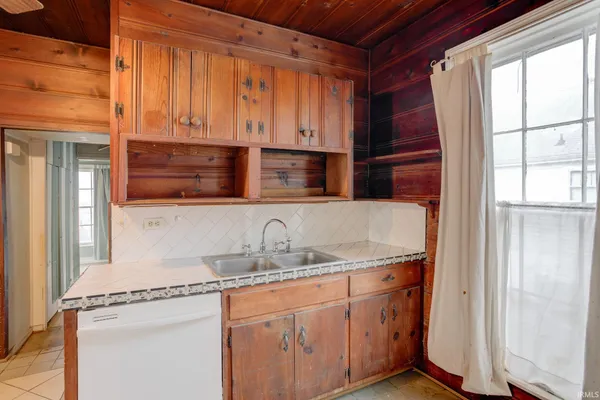 $99,900 | 8 Gray Street, Newburgh, IN 47630