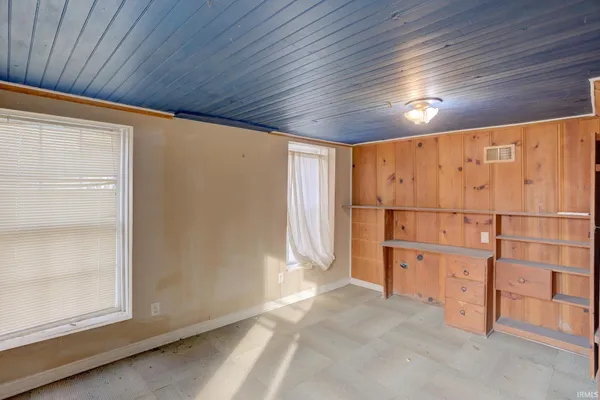 $99,900 | 8 Gray Street, Newburgh, IN 47630