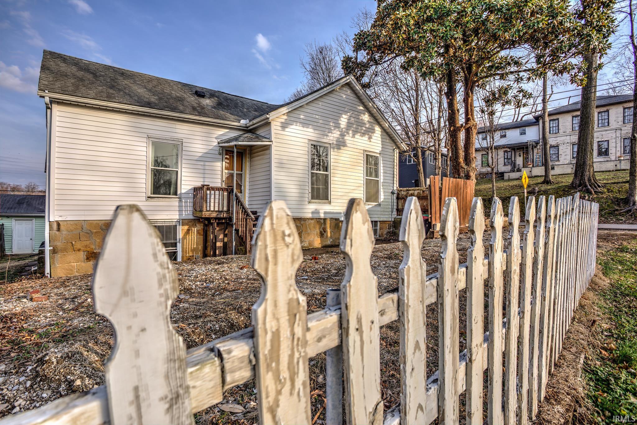 8 Gray Street Newburgh, IN 47630 - Photo 4 of 28