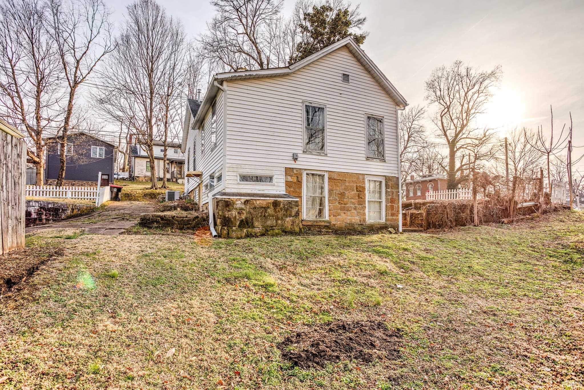 8 Gray Street Newburgh, IN 47630 - Photo 6 of 28