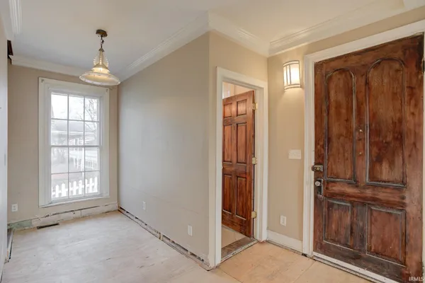 $99,900 | 8 Gray Street, Newburgh, IN 47630