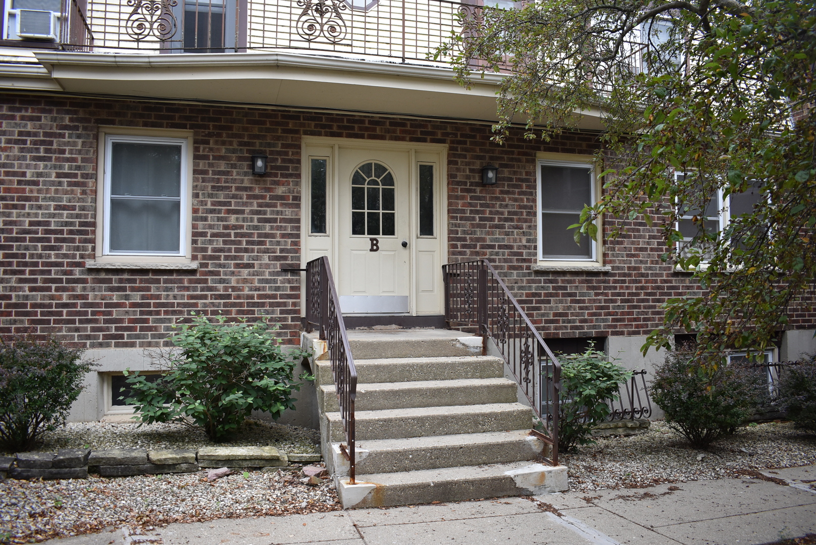 844 Village Quarter Road, Unit B5 West Dundee, IL 60118 - Photo 2 of 19