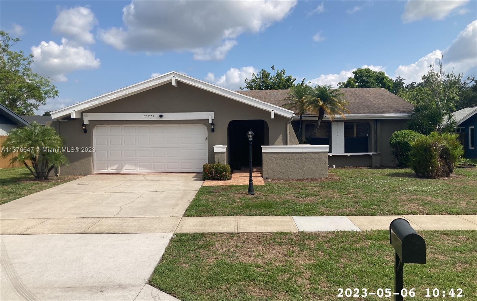 12277 Old Country Road South Wellington, FL 33414 - Photo 1 of 14 Gallery Image 1