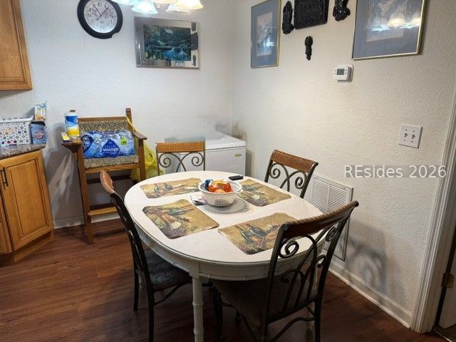 897 Fording Island Road, Unit 2104 Bluffton, SC 29910 - Photo 8 of 19 Dining area