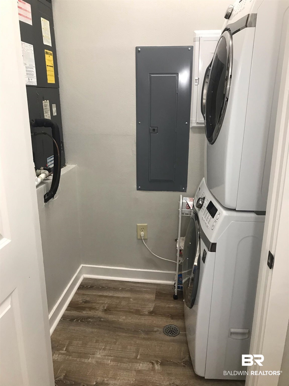 1430 Regency Road, Unit I402 Gulf Shores, AL 36542 - Photo 44 of 44 Laundry