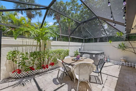 $495,000 | 703 Sea Oats Drive, Unit A5, Juno Beach, FL 33408