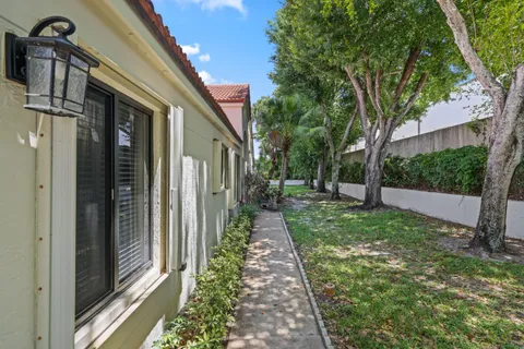 $495,000 | 703 Sea Oats Drive, Unit A5, Juno Beach, FL 33408