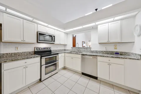 $495,000 | 703 Sea Oats Drive, Unit A5, Juno Beach, FL 33408