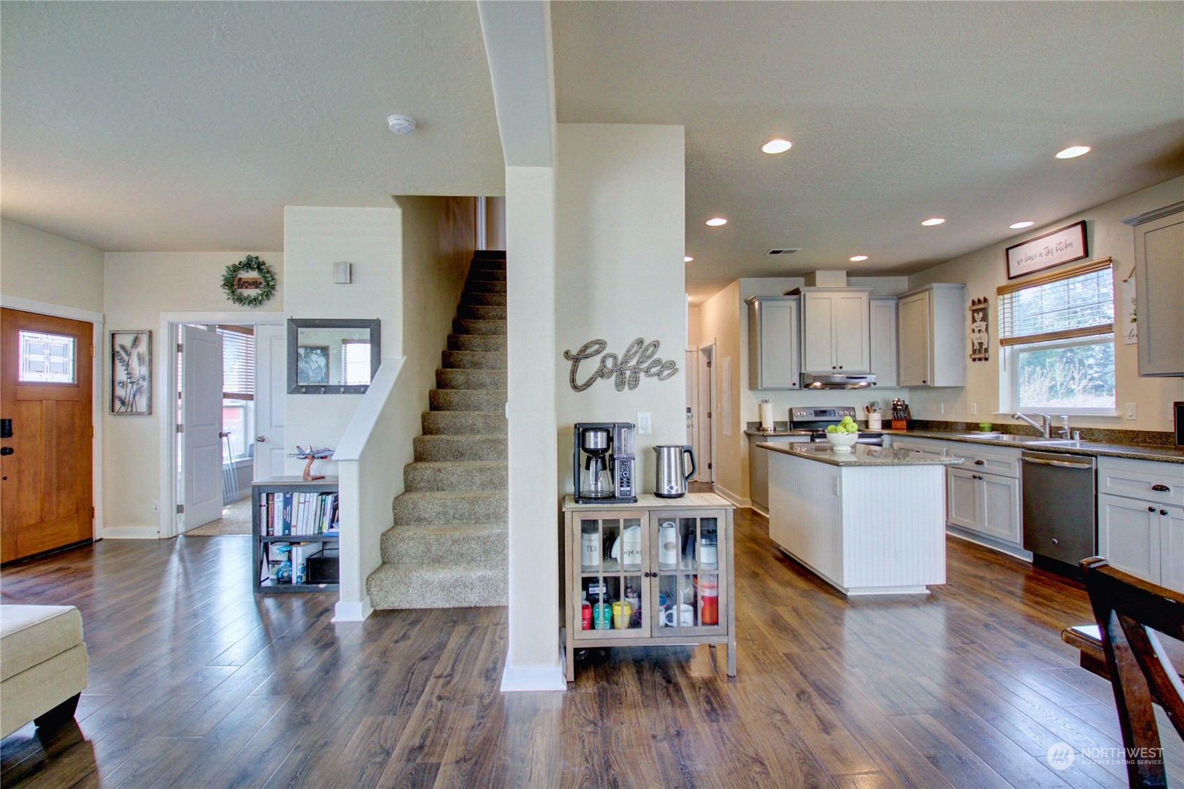 2402 Francis Road Mount Vernon, WA 98273 - Photo 17 of 40 Gallery Image 17