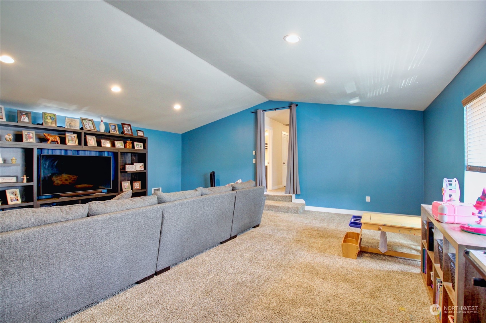 2402 Francis Road Mount Vernon, WA 98273 - Photo 27 of 40 Gallery Image 27