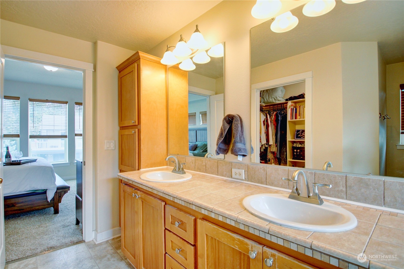 2402 Francis Road Mount Vernon, WA 98273 - Photo 33 of 40 Gallery Image 33